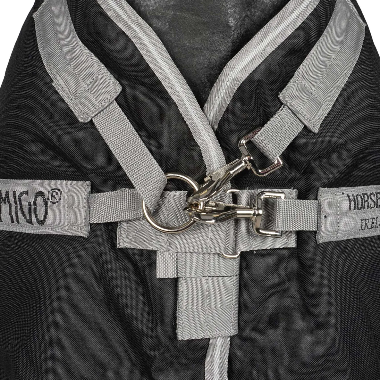 Amigo Bravo 12 Plus Turnout Heavy 400g Black/Titanium Grey