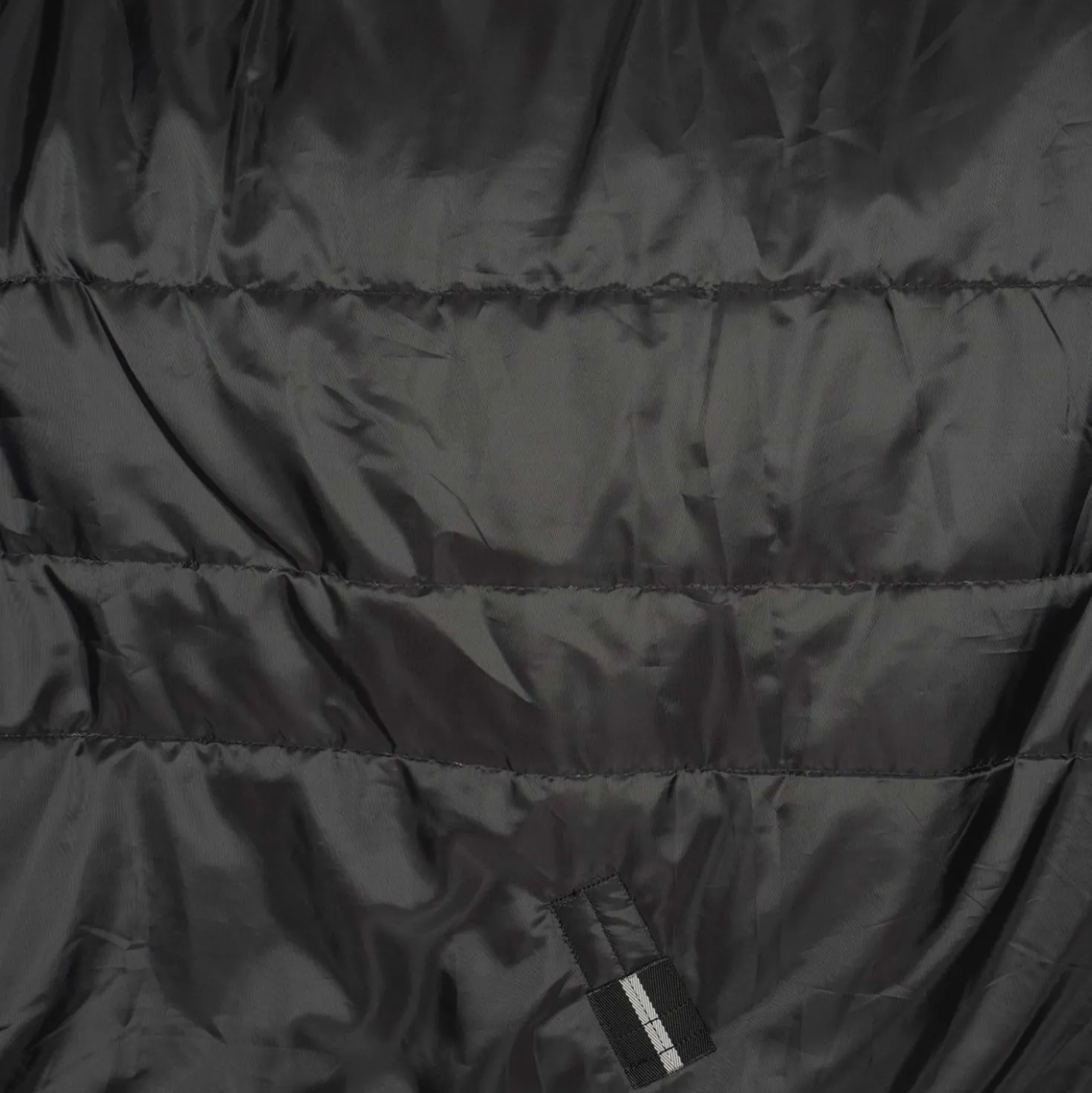 Amigo Liner Diamond Insulator 100g Zwart/Zilver