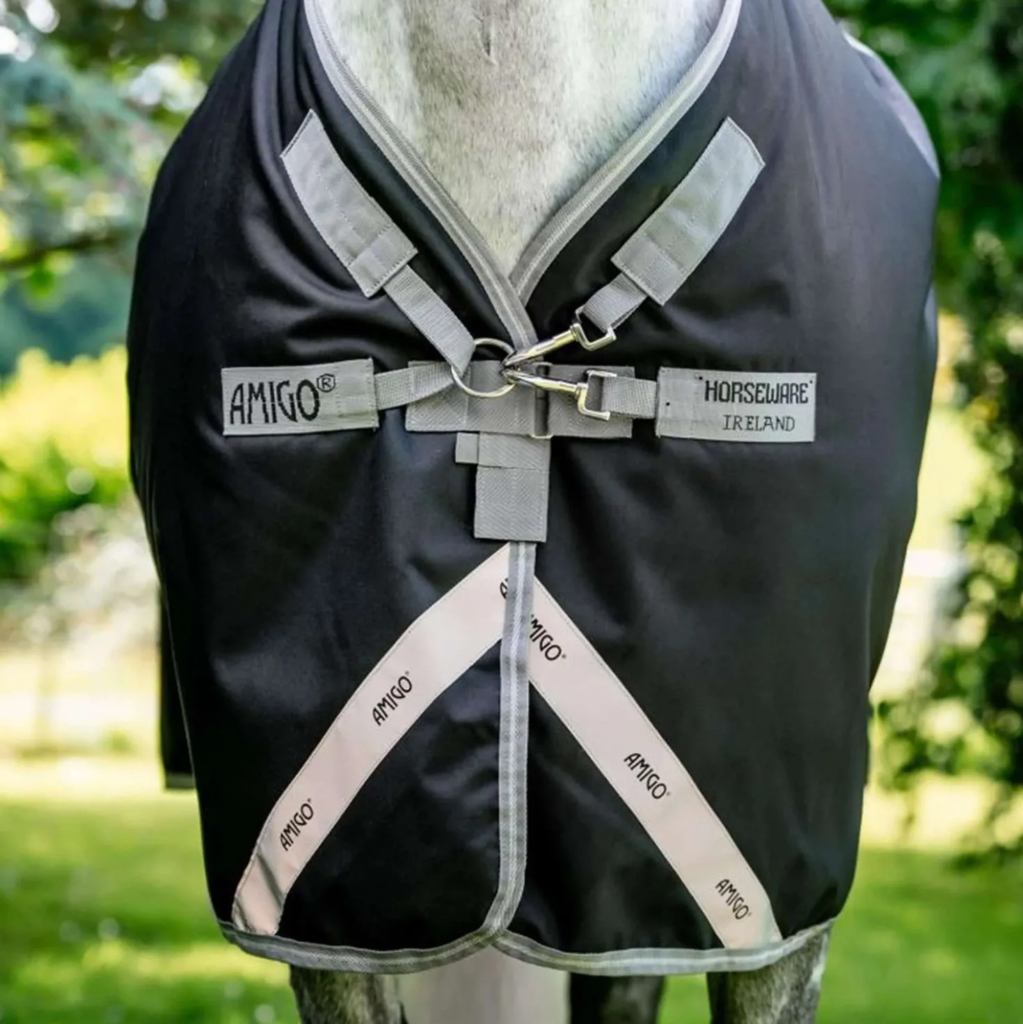 Amigo Turnout Bravo 100g Black/Titanium Grey
