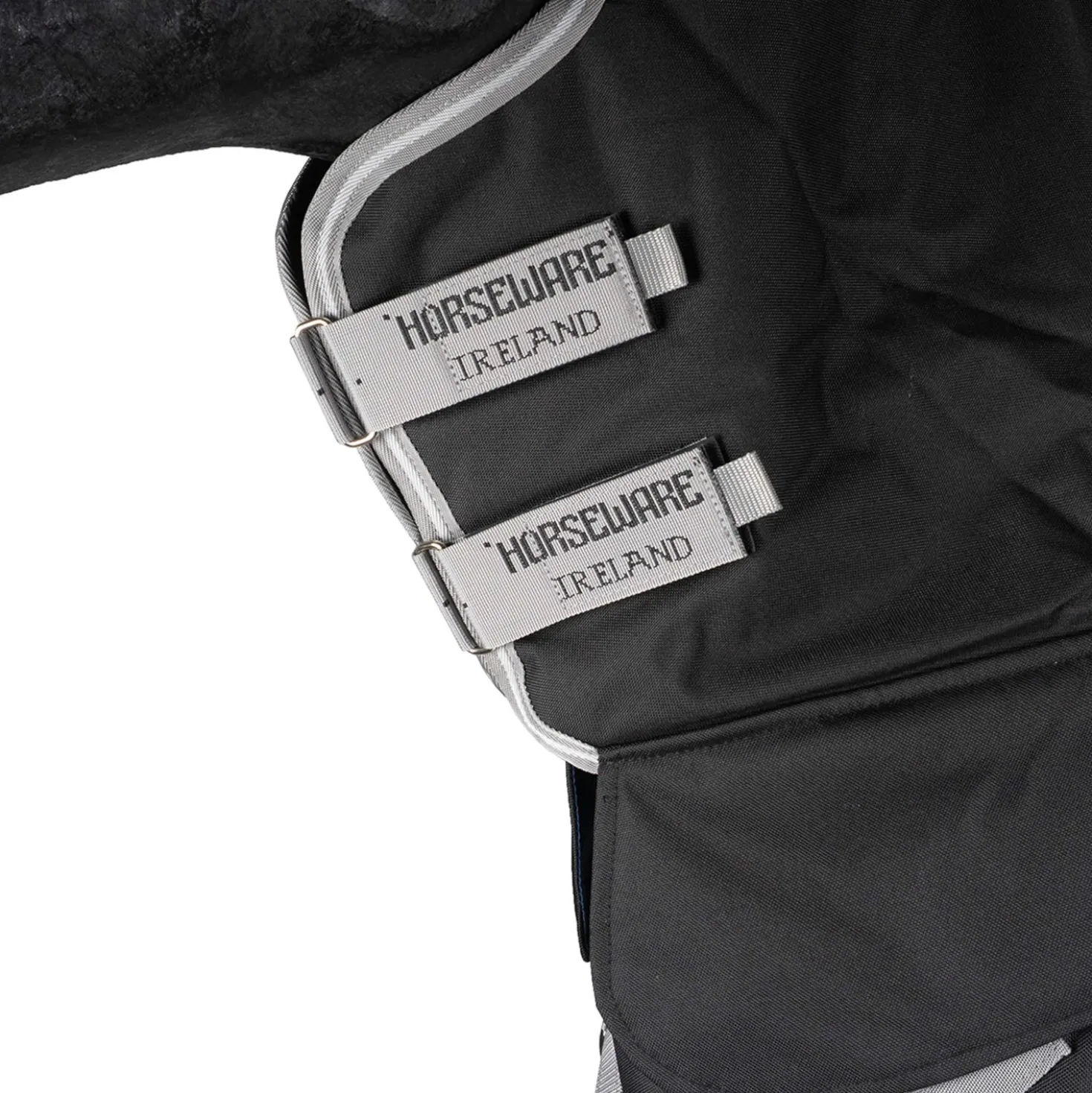 Amigo Turnout Rug Integrated 1200D 250g Black/Titanium Grey/Silver