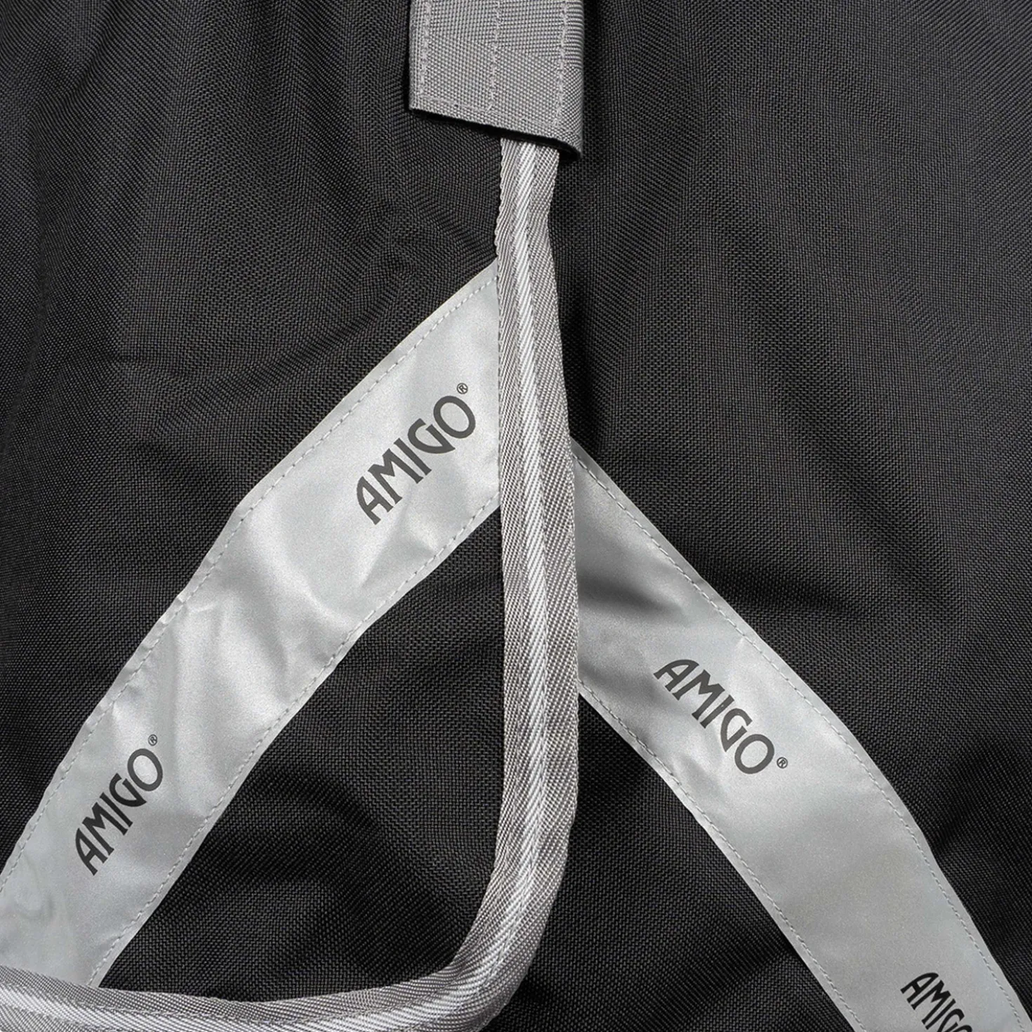 Amigo Turnout Rug Integrated 1200D 250g Black/Titanium Grey/Silver
