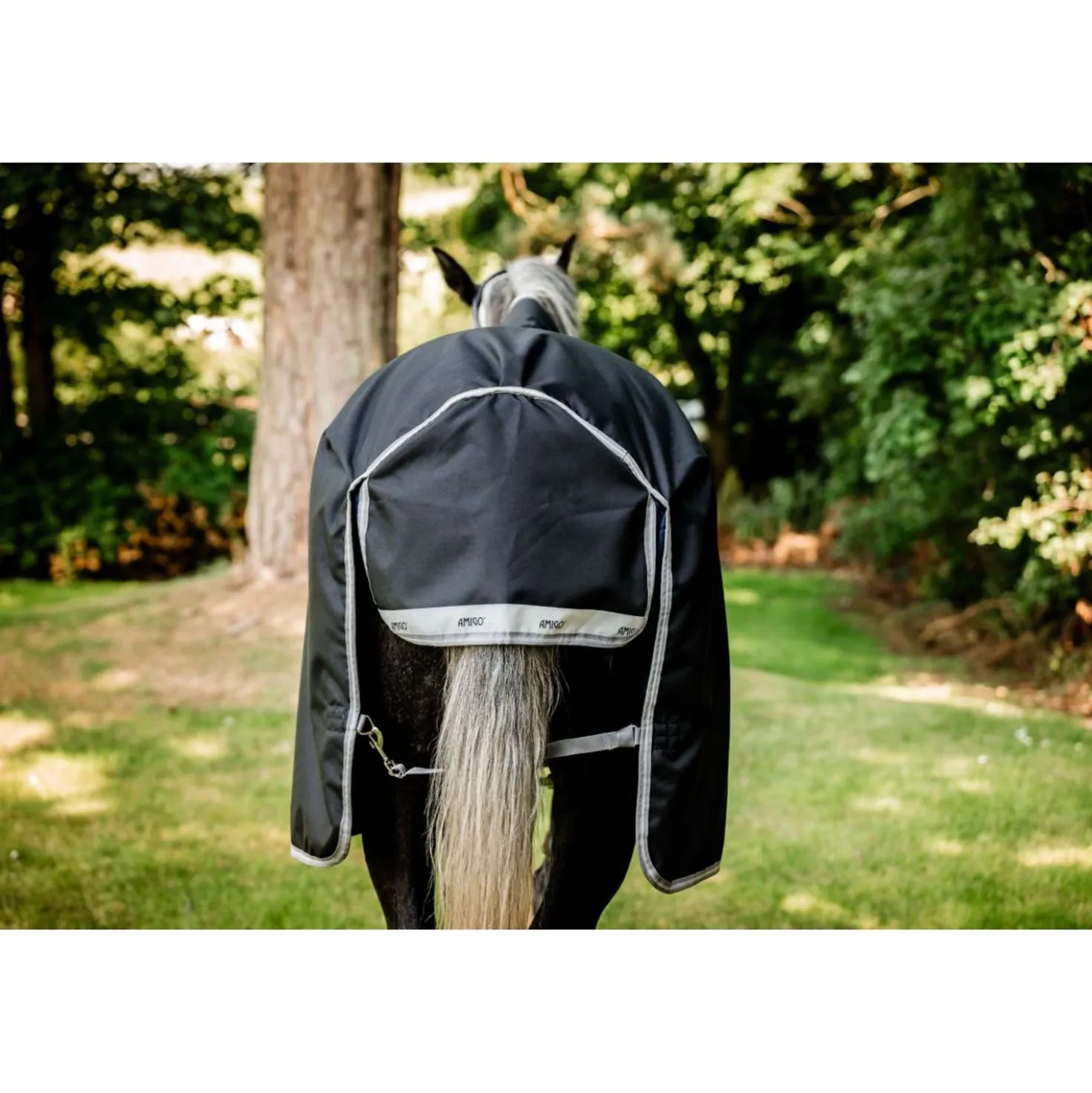 Amigo Wug Turnout 1200D 150g Black/Titanium Grey/Silver