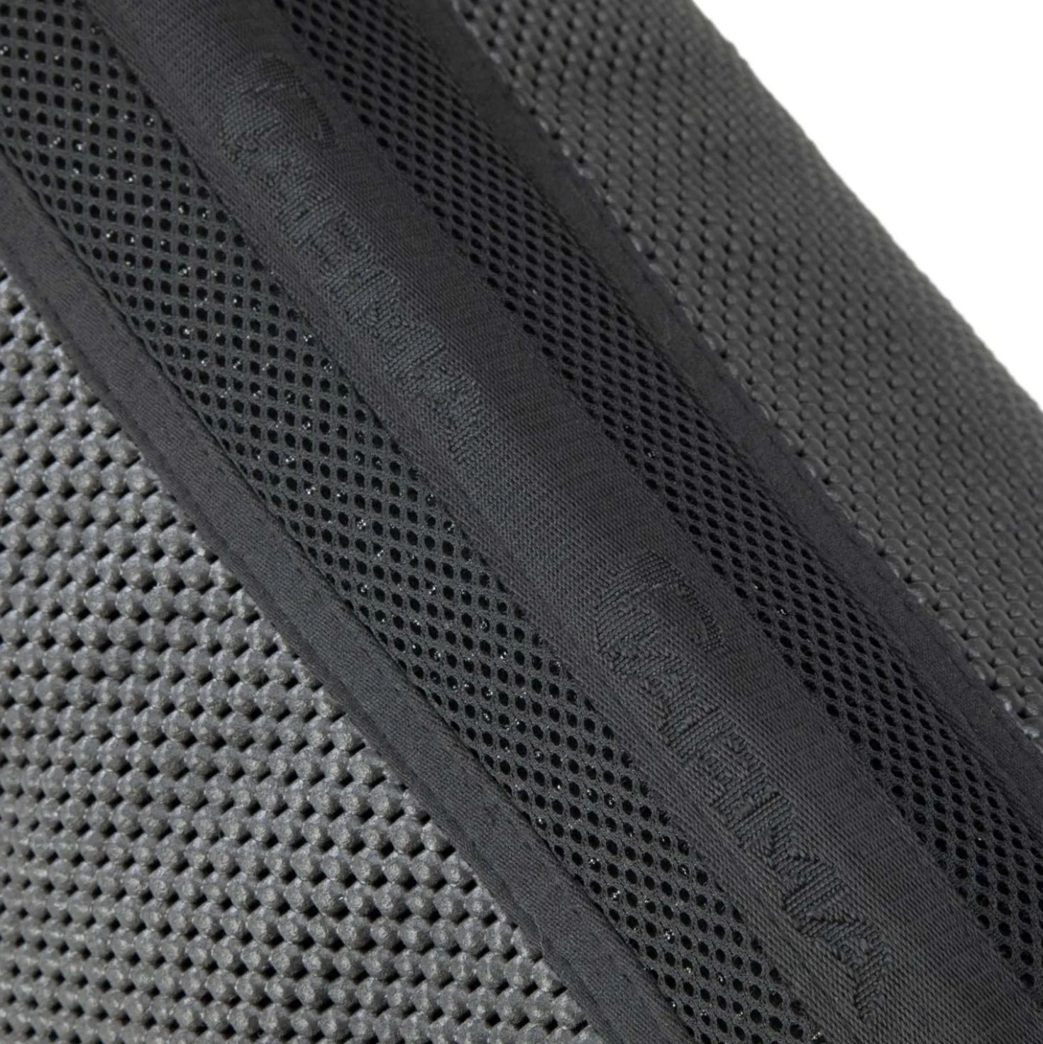 Arma by Shires Zadeldekje Soft Grip Springen Zwart