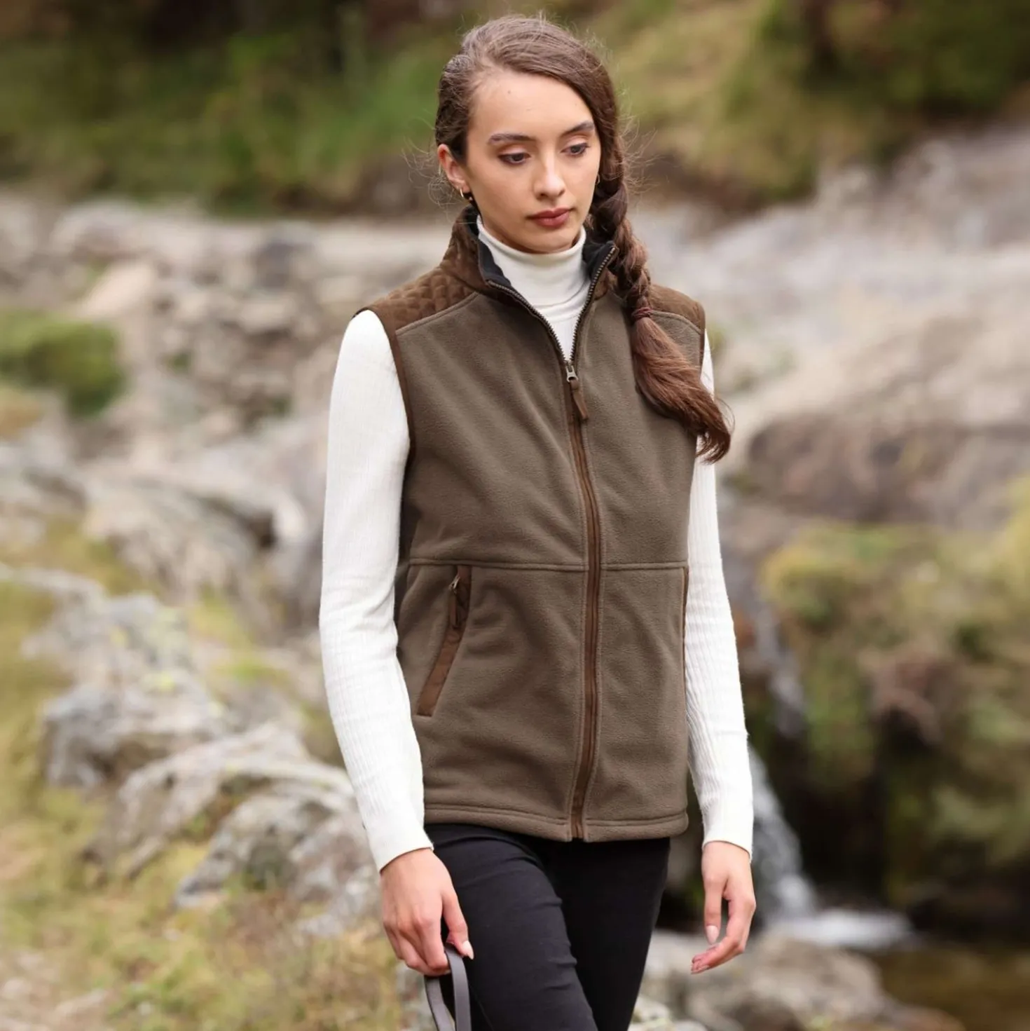 Aubrion by Shires Bodywarmer Heritage Fleece Donker Olijf
