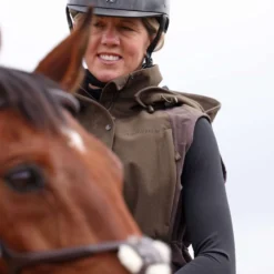 Aubrion by Shires Bodywarmer Heritage Donker Olijf
