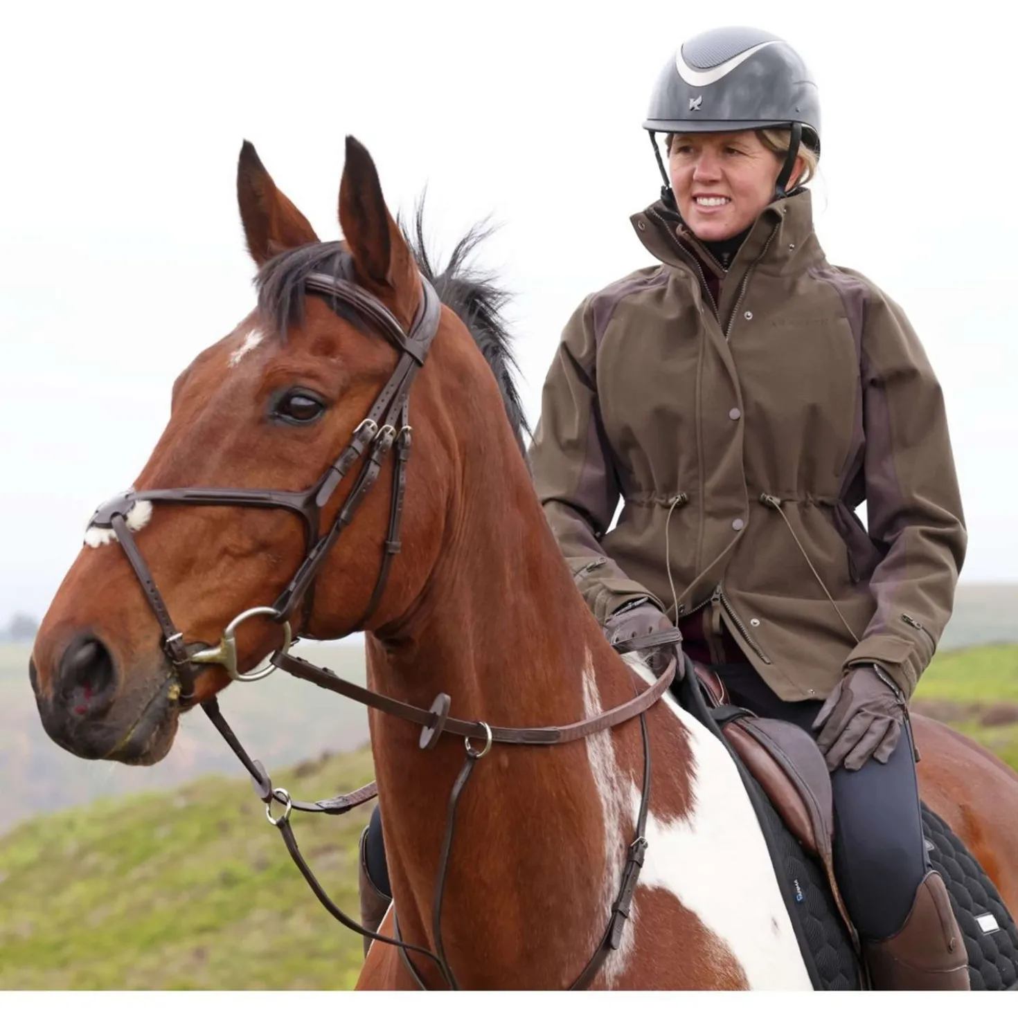 Aubrion by Shires Jas Heritage Donker Olijf