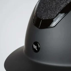 Back on Track Cap Caracas Mips Zwart