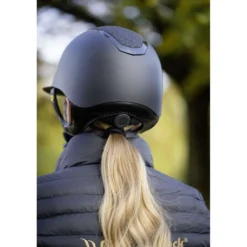 Back on Track Cap Caracas Mips Zwart