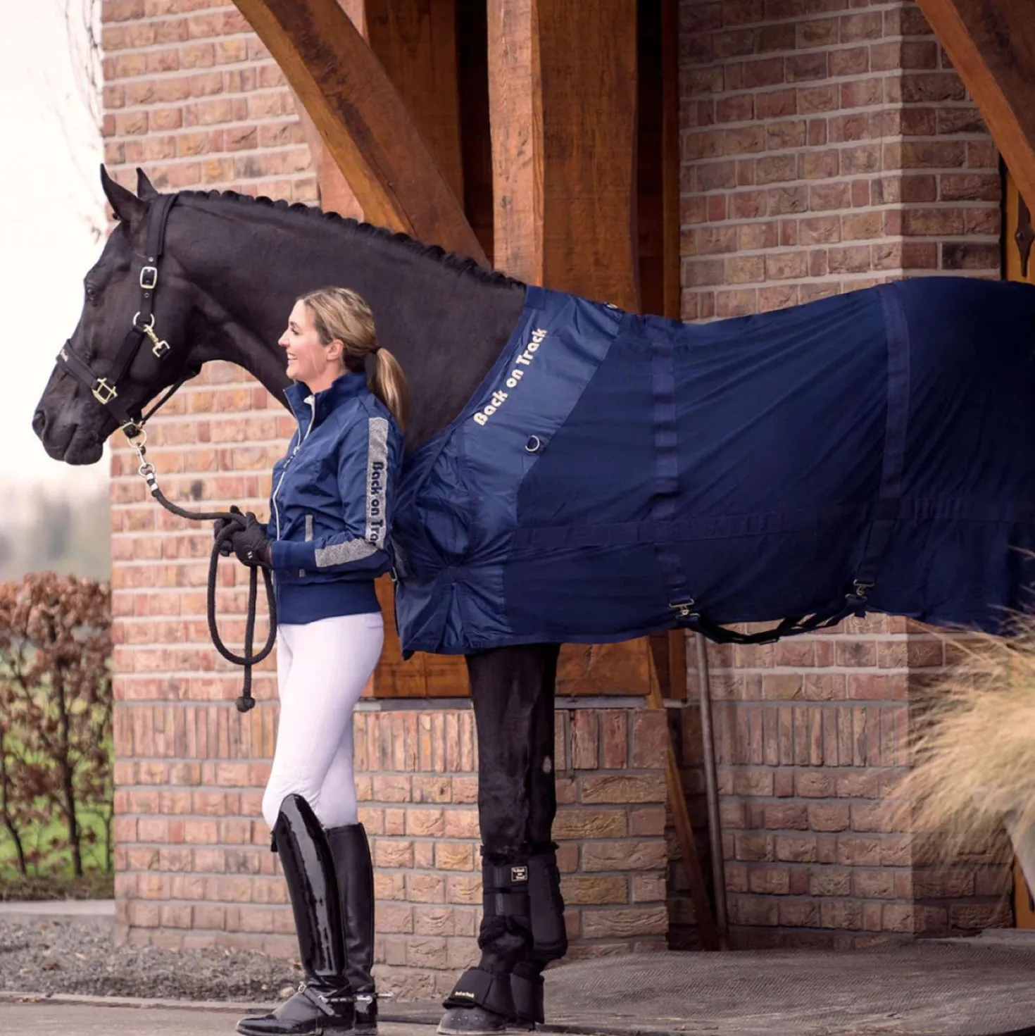 Back on Track Maasdeken Paard Blauw