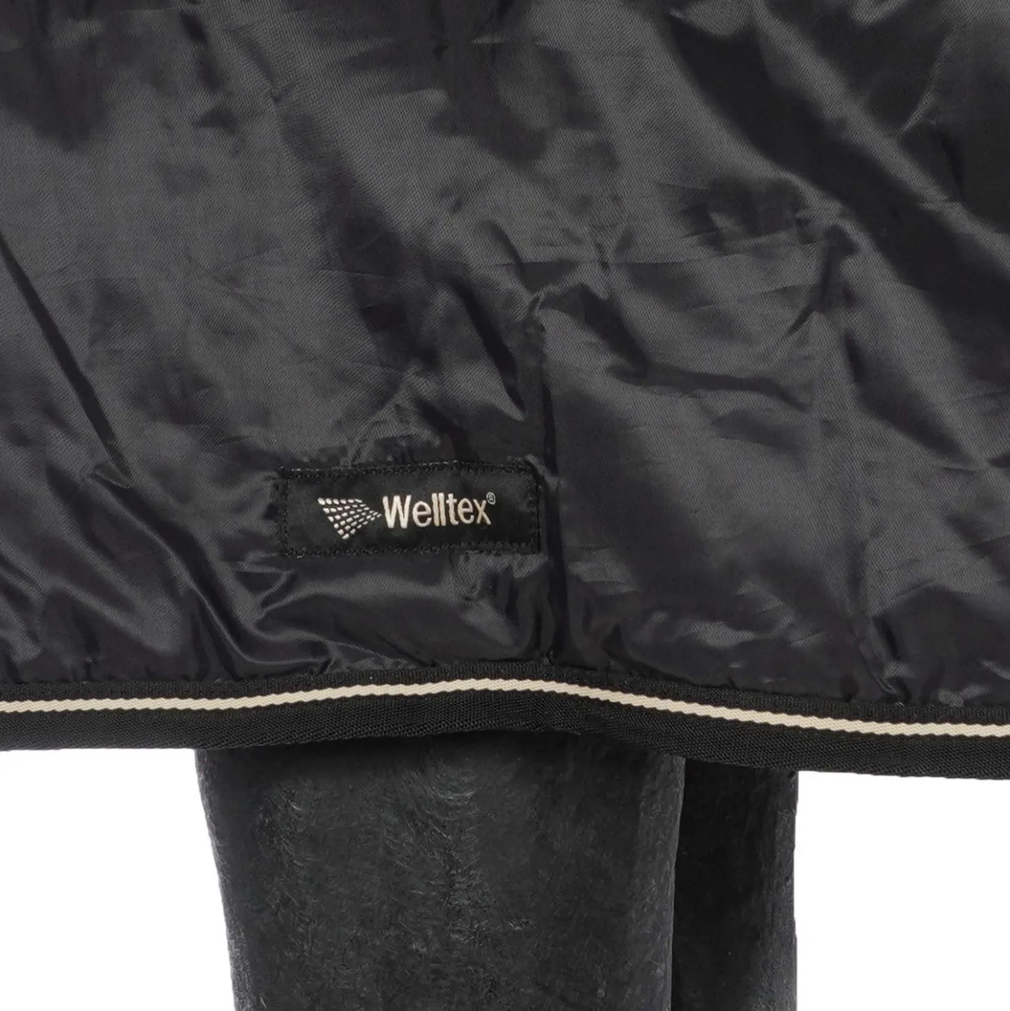 Back on Track Rhyolite Insulated Liner 100g Zwart