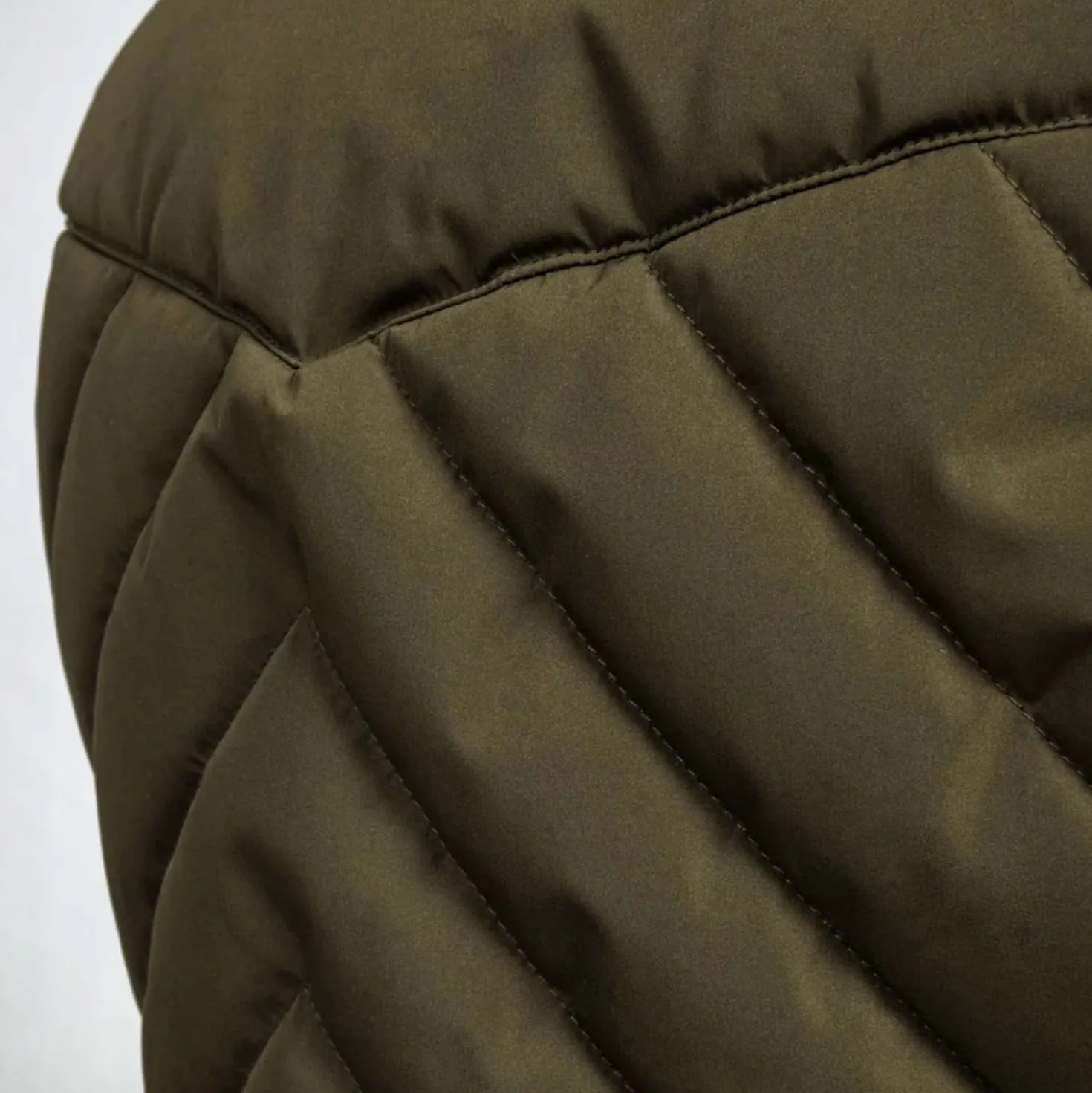 Back on Track Verwarmde Bodywarmer Etna W's Olive