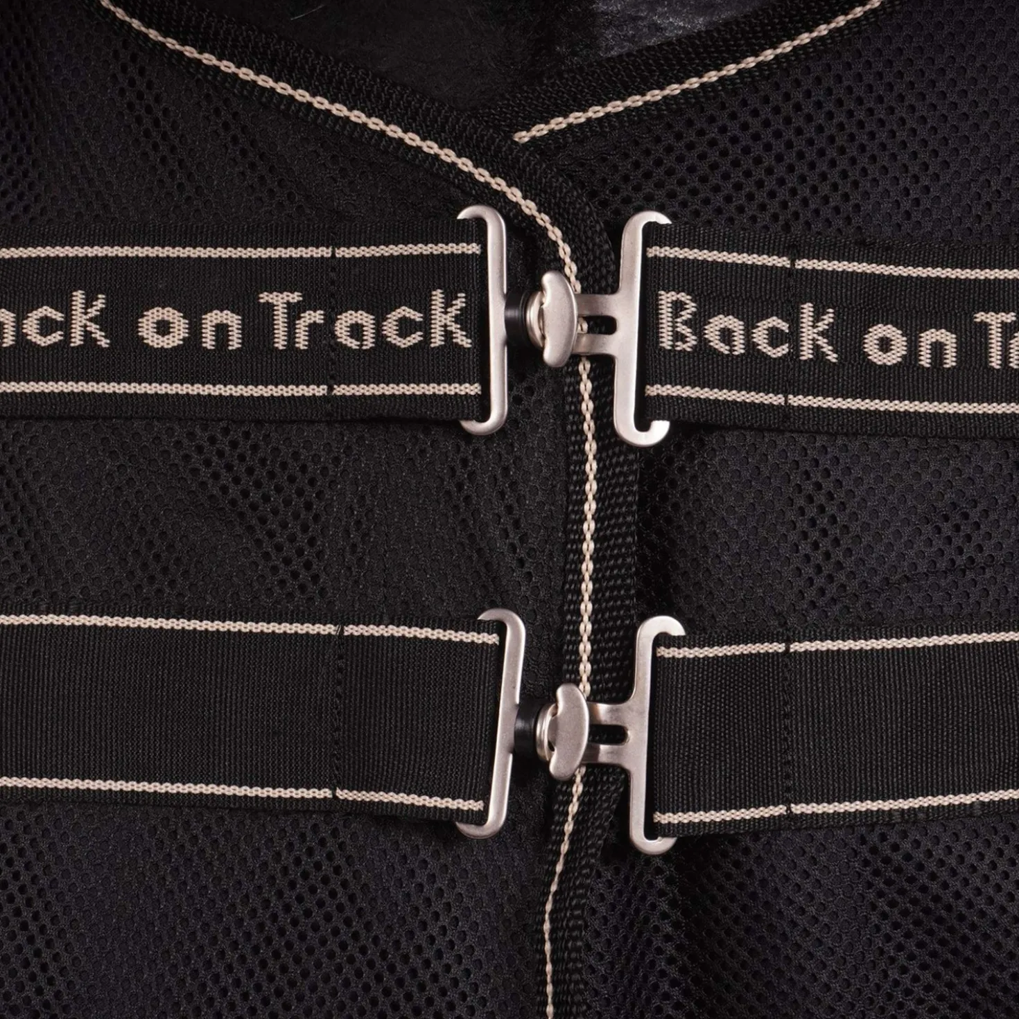 Back on Track Vliegendeken Sienna Zwart