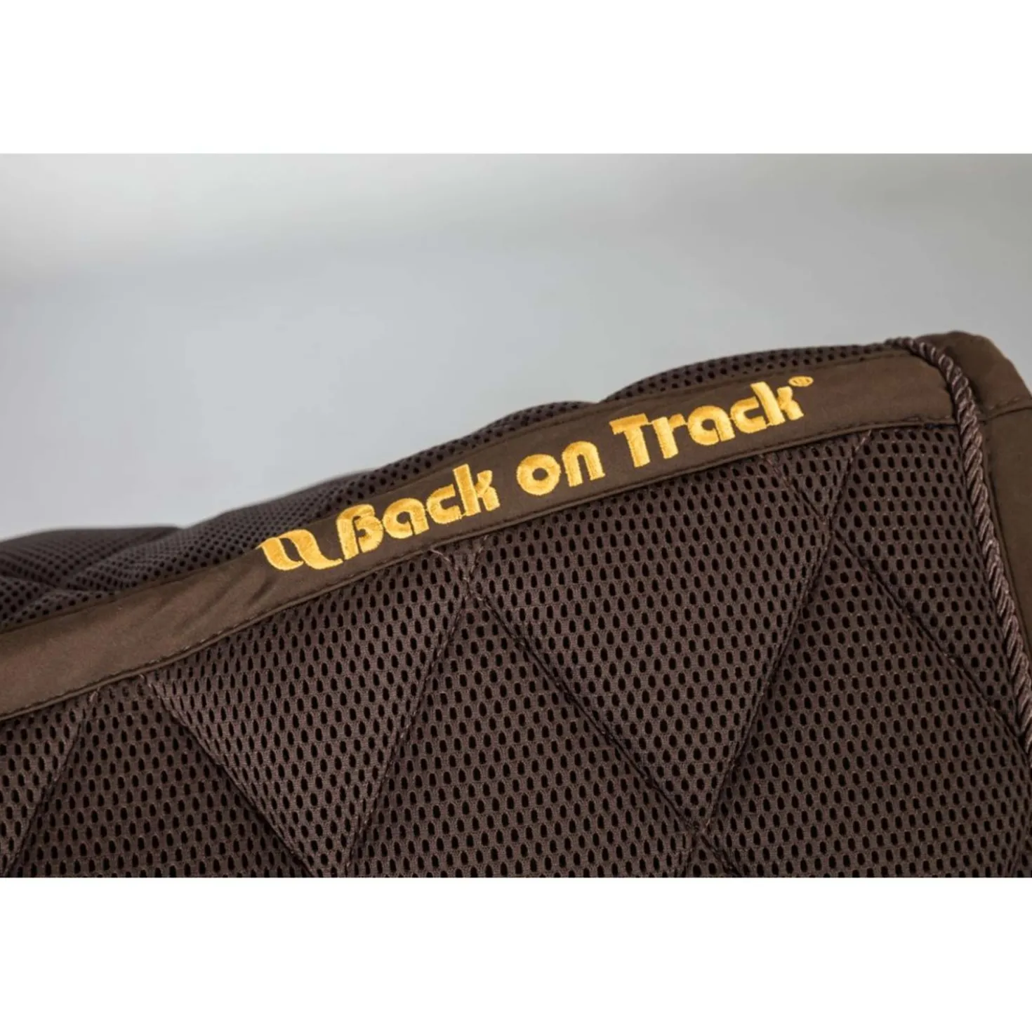 Back on Track Zadeldekje AirFlow Dressuur Bruin