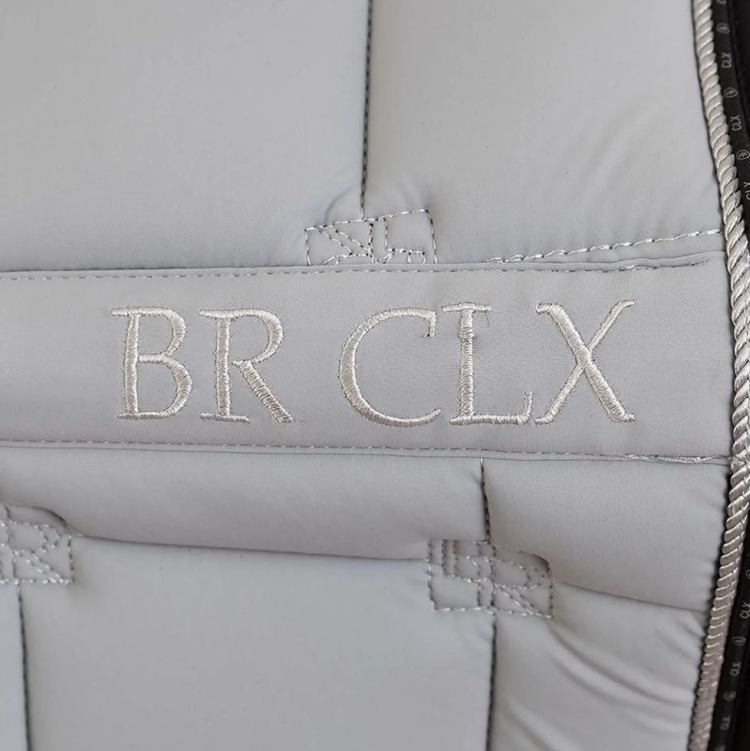 BR Zadeldekje CLX Dressuur Chiseled Stone