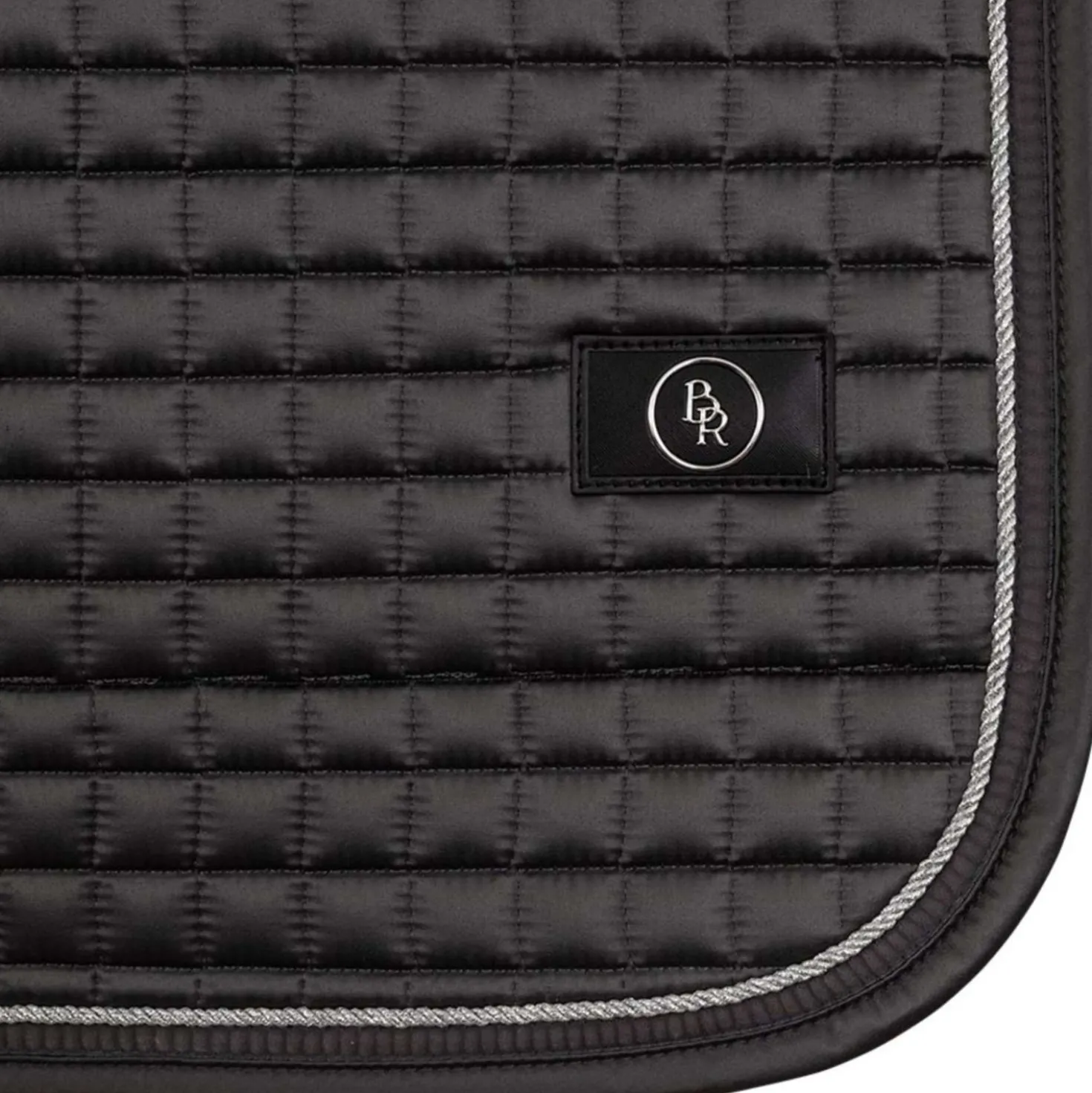 BR Zadeldekje Dressuur Capri Mat Satijn Forged Iron