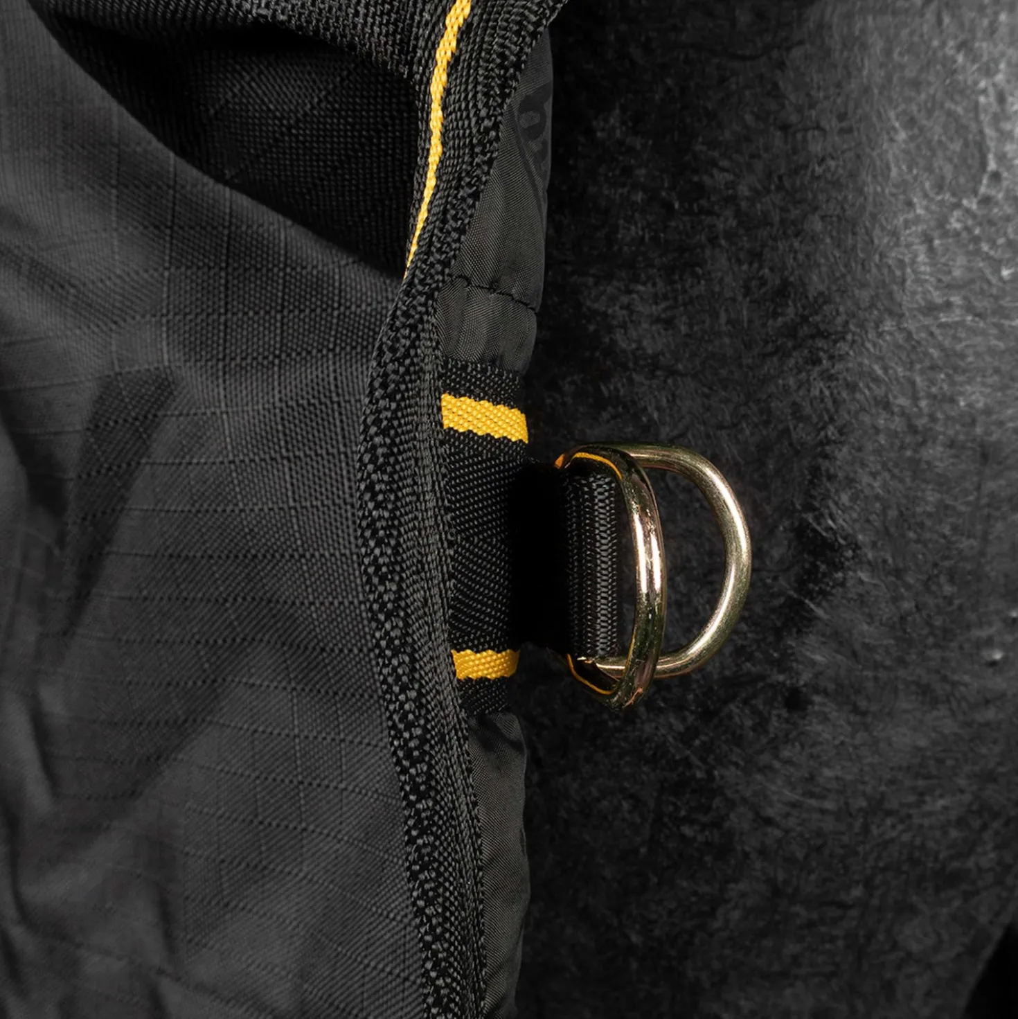 Bucas Irish Turnout Extra 300g Black/Gold