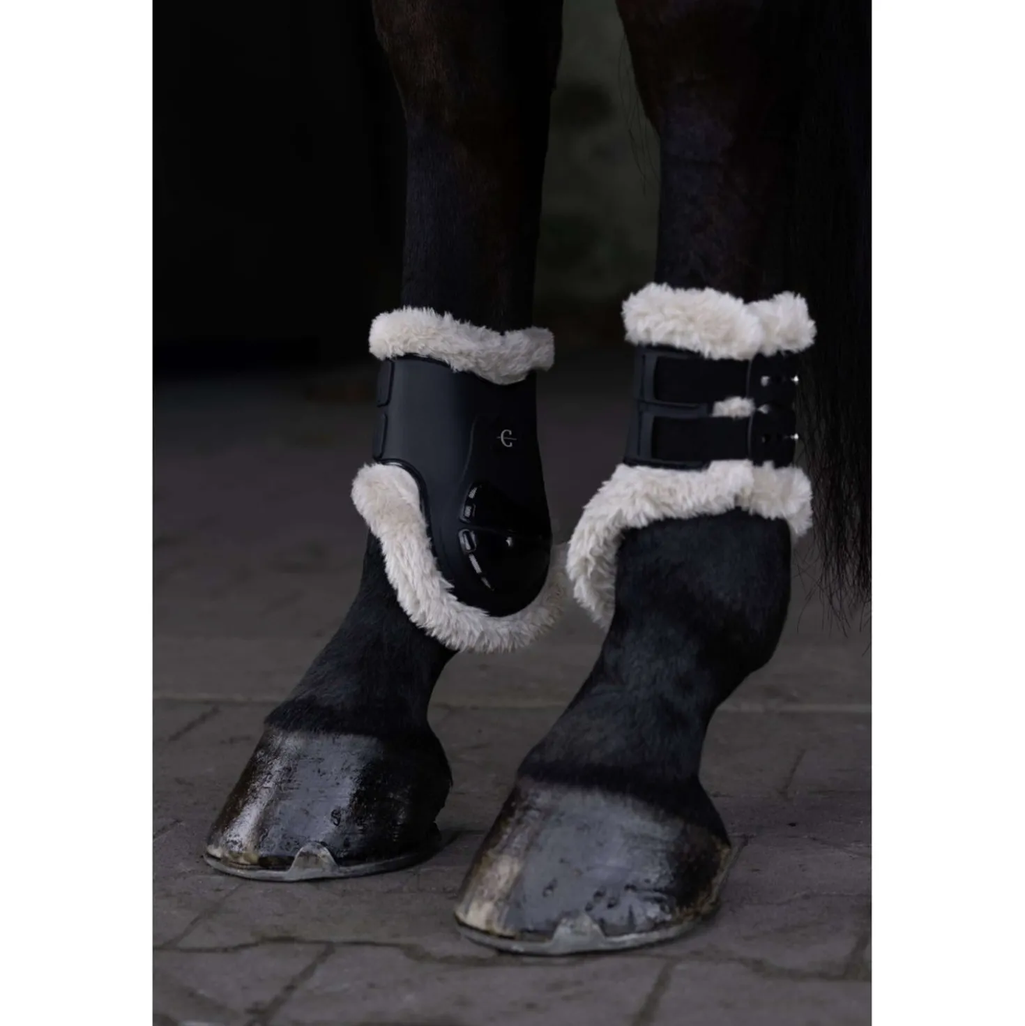 Covalliero Strijklappen AW26 Zwart