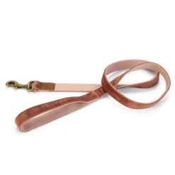 Designed by Lotte Hondenriem Velura Fluweel Roze