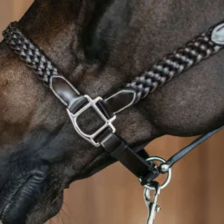 Dyon Halster Plaited Bruin