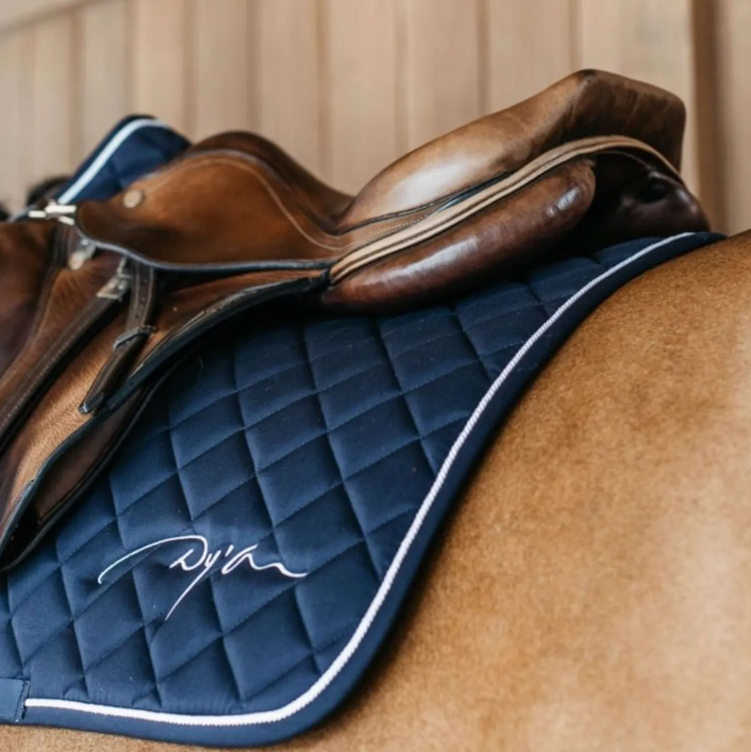 Dyon Zadeldekje Diamond Springen Navy