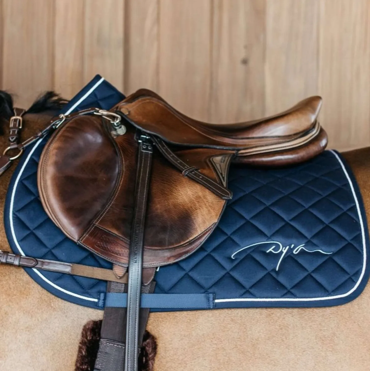 Dyon Zadeldekje Diamond Springen Navy