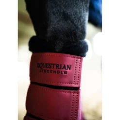 Equestrian Stockholm Beenbeschermers Fur Mesh Merlot