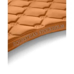 Equestrian Stockholm Zadeldekje Satin Dressuur Chestnut