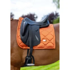 Equestrian Stockholm Zadeldekje Satin Dressuur Chestnut