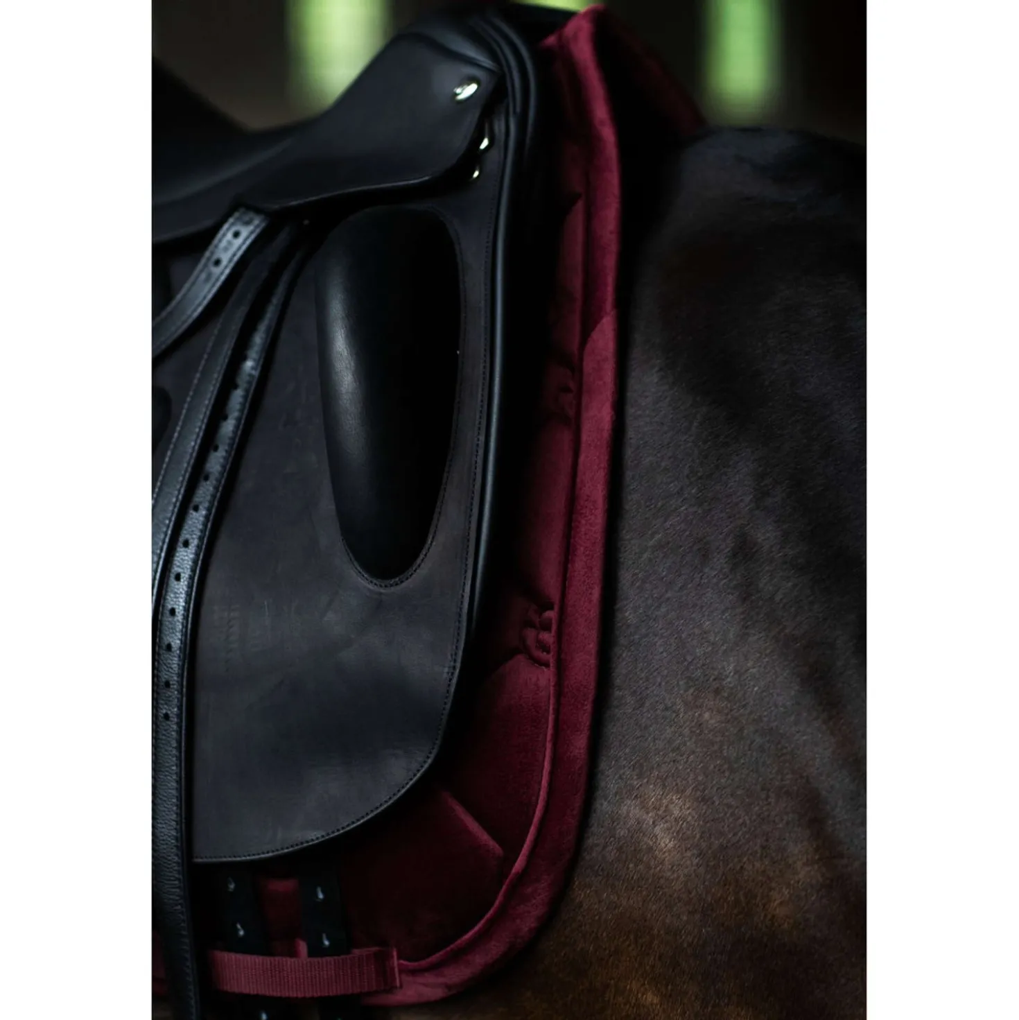 Equestrian Stockholm Zadeldekje Velvet Dressuur Merlot