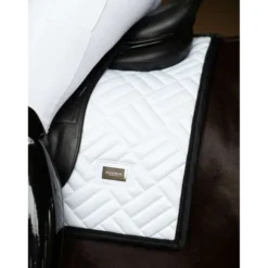 Equestrian Stockholm Zadeldekje Modern Dressuur Wit/Zwart