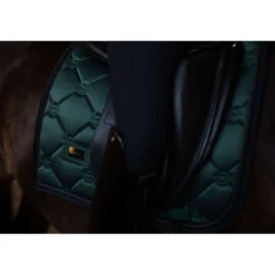 Equestrian Stockholm Zadeldekje Dressuur Sycamore Green