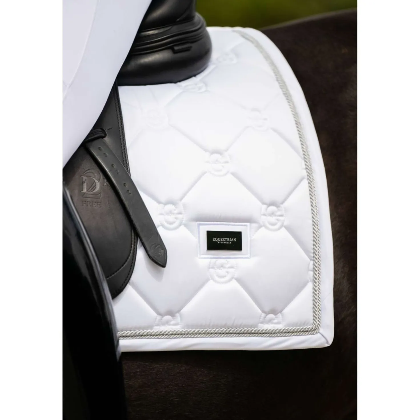 Equestrian Stockholm Zadeldekje Dressuur White Silver