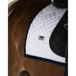 Equestrian Stockholm Zadeldekje Modern Dressuur Wit/Navy