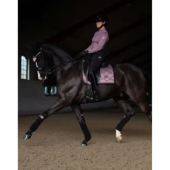 Equestrian Stockholm Zadeldekje Dressuur Anemone