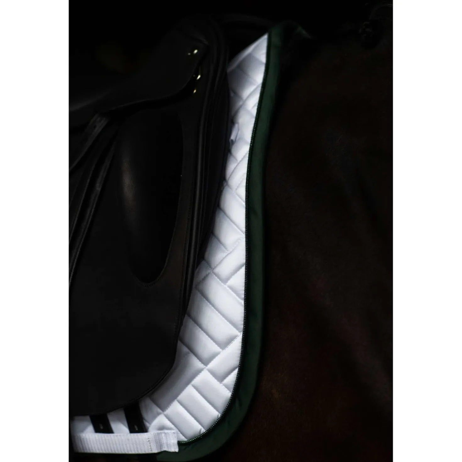 Equestrian Stockholm Zadeldekje Modern Dressuur Wit/Sycamore Green