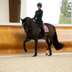 Equestrian Stockholm Zadeldekje Dressuur Pink Glimmer