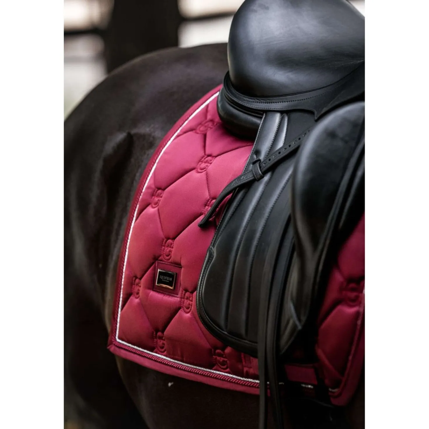 Equestrian Stockholm Zadeldekje Dressuur Bordeaux