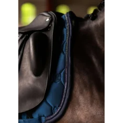 Equestrian Stockholm Zadeldekje Crystal Shine Dressuur Blue Meadow