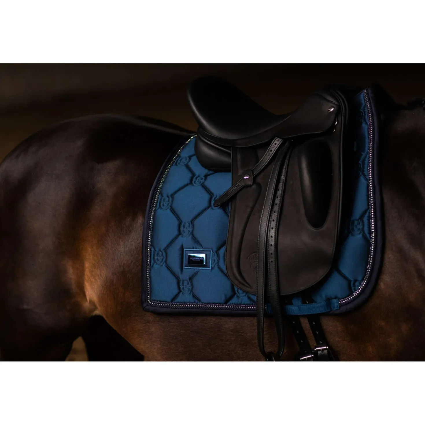 Equestrian Stockholm Zadeldekje Crystal Shine Dressuur Blue Meadow
