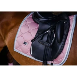 Equestrian Stockholm Zadeldekje Dressuur Pink Pearl