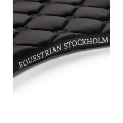 Equestrian Stockholm Zadeldekje Dressuur Black Edition