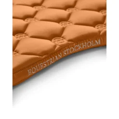 Equestrian Stockholm Zadeldekje Satin Springen Chestnut