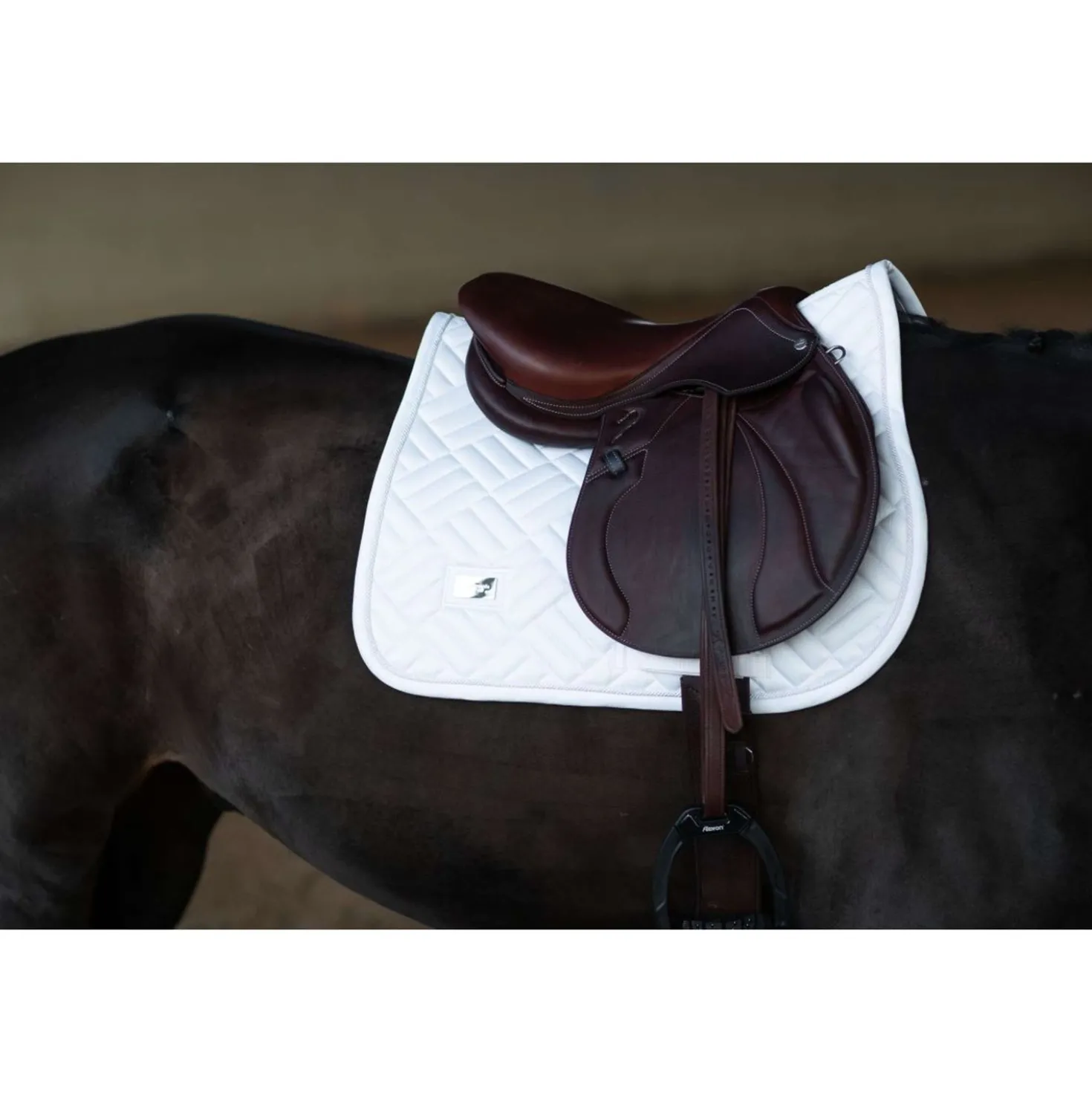 Equestrian Stockholm Zadeldekje Modern Springen White Silver