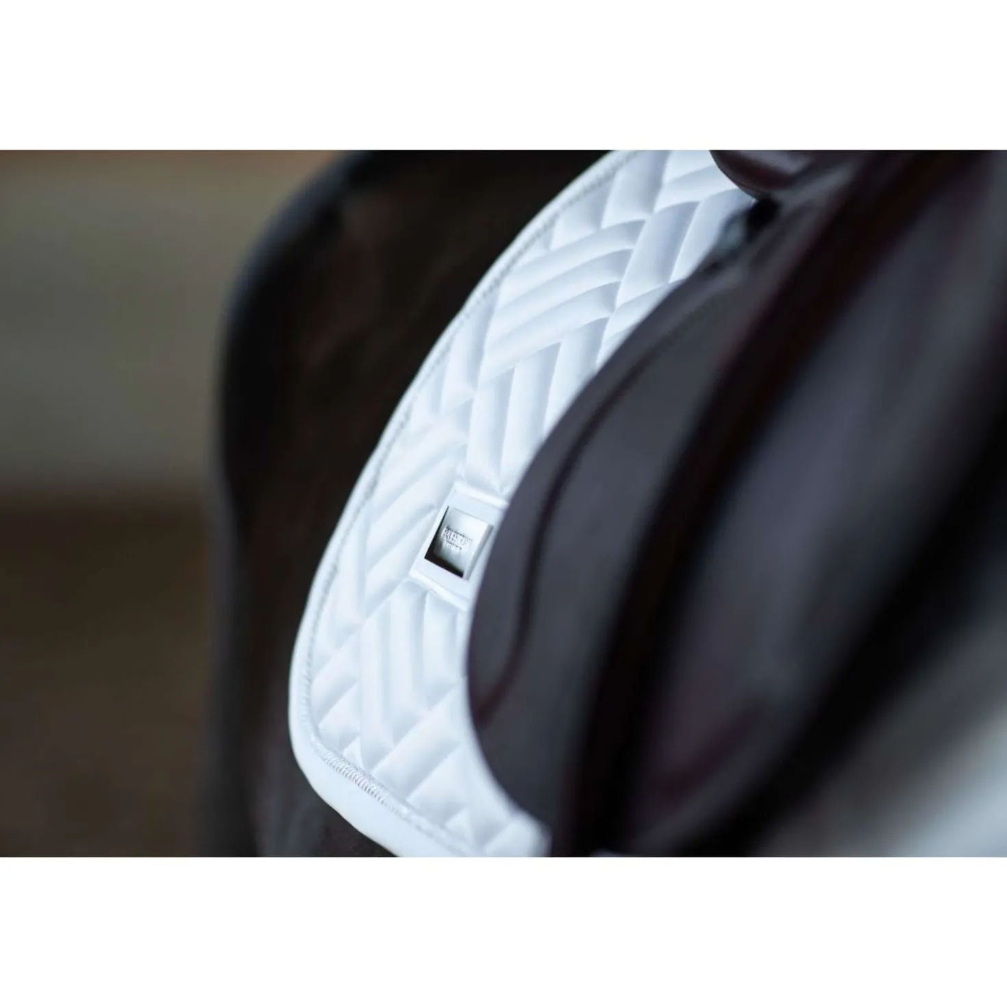 Equestrian Stockholm Zadeldekje Modern Springen White Silver