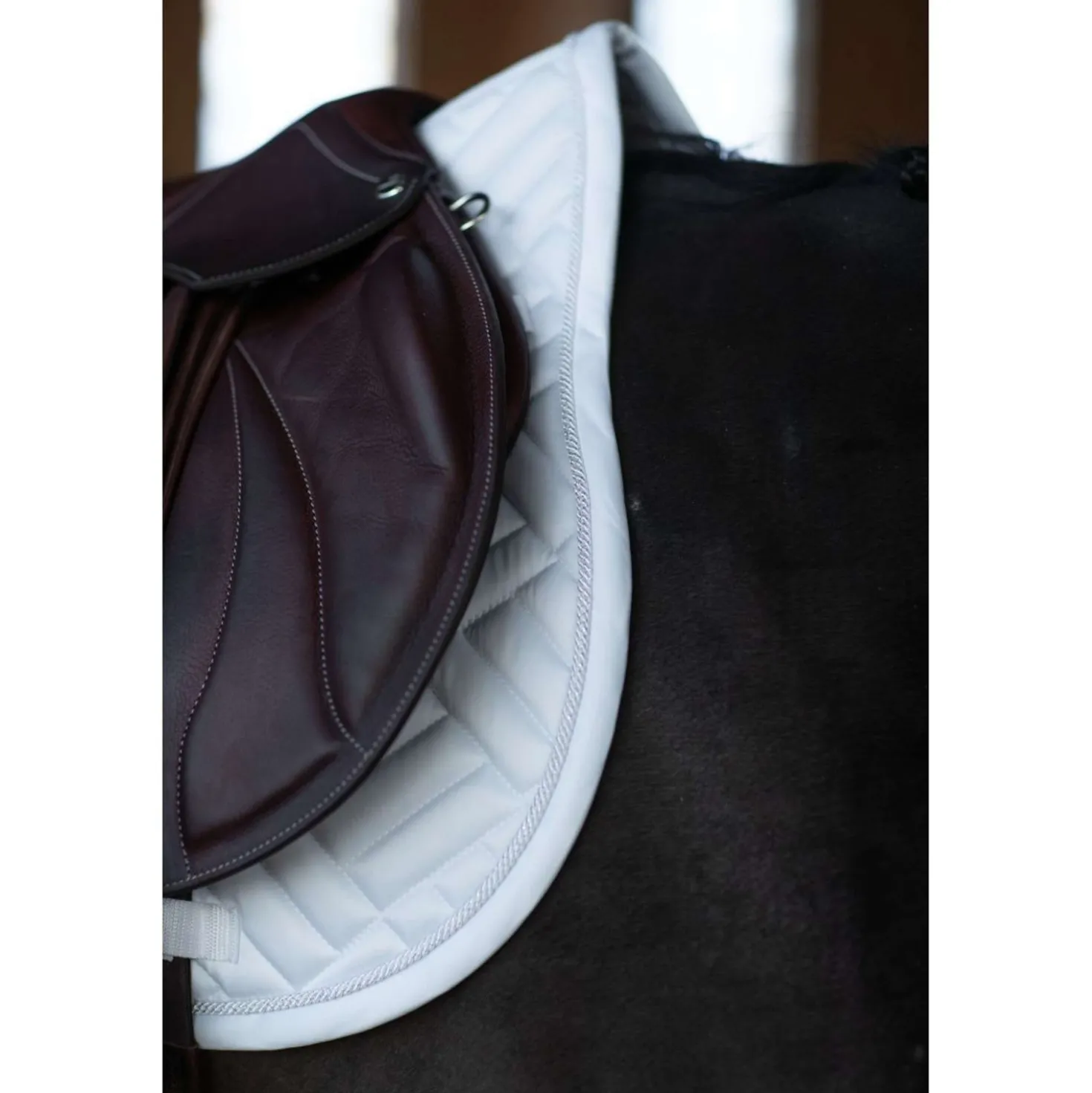 Equestrian Stockholm Zadeldekje Modern Springen White Silver