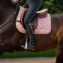 Equestrian Stockholm Zadeldekje Line Springen Roze