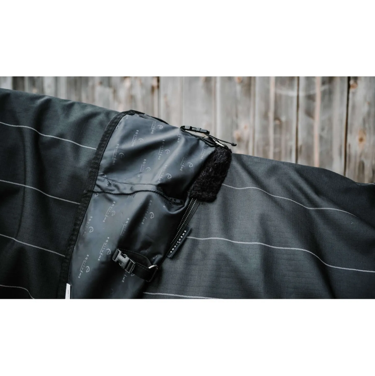 EQUITHÈME Regendeken TYREX Lumin 600D 0g Zwart