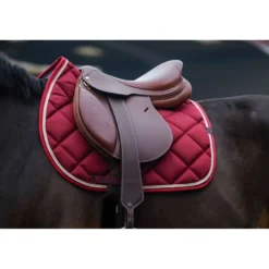 EQUITHÈME Zadeldekje Classic Springen Burgundy