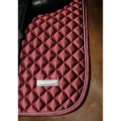 EQUITHÈME Zadeldekje Nacre Dressuur Bordeaux