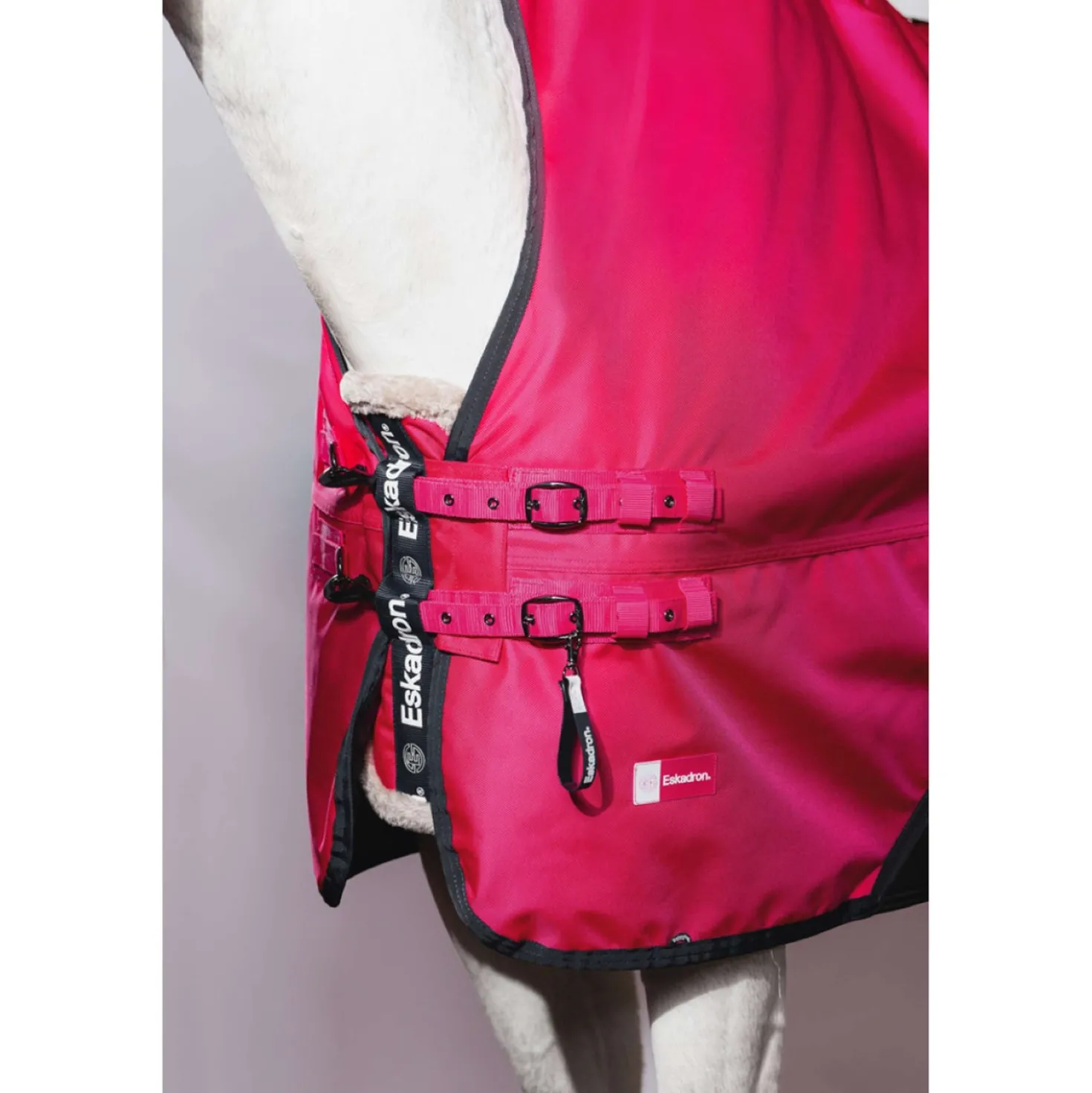 Eskadron Outdoordeken Dynamics Beta 1680D 50g Lipstick
